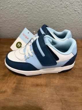 Cat & Jack Kids Light Blue and Navy Athletic Sneakers - Size 11